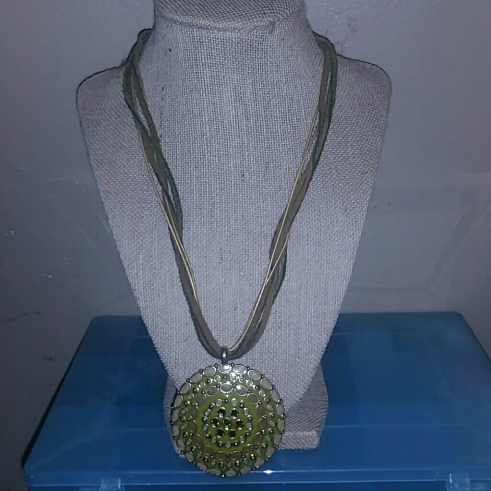 Circular multi colored necklace